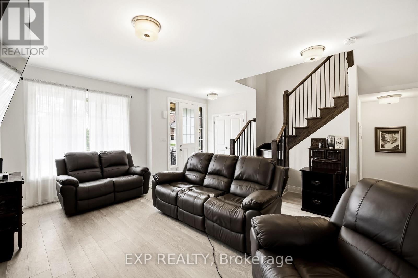 294 Noftall Gardens, Peterborough (Northcrest Ward 5), Ontario  K9H 0G8 - Photo 8 - X13878582