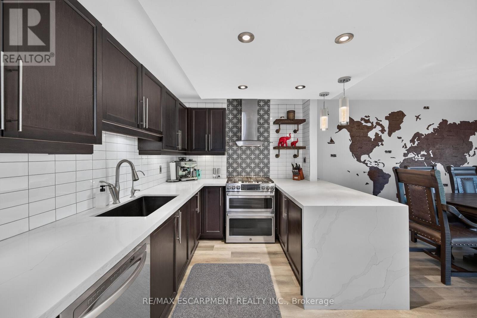 4377 Beverley Crescent, Lincoln (Beamsville), Ontario  L0R 1B6 - Photo 9 - X13878690
