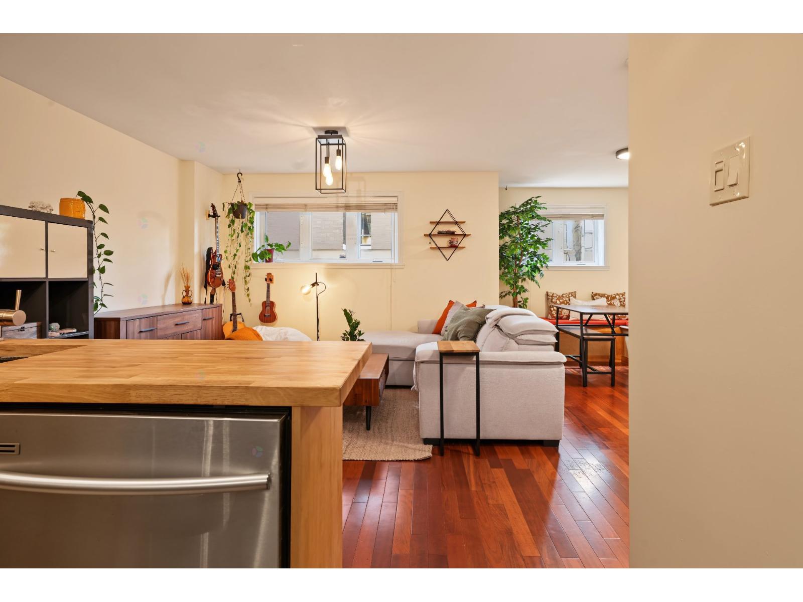 5121 Rue Drolet|#102 Montréal (Le Plateau-Mont-Royal) Quebec Canada H2T2H3 4