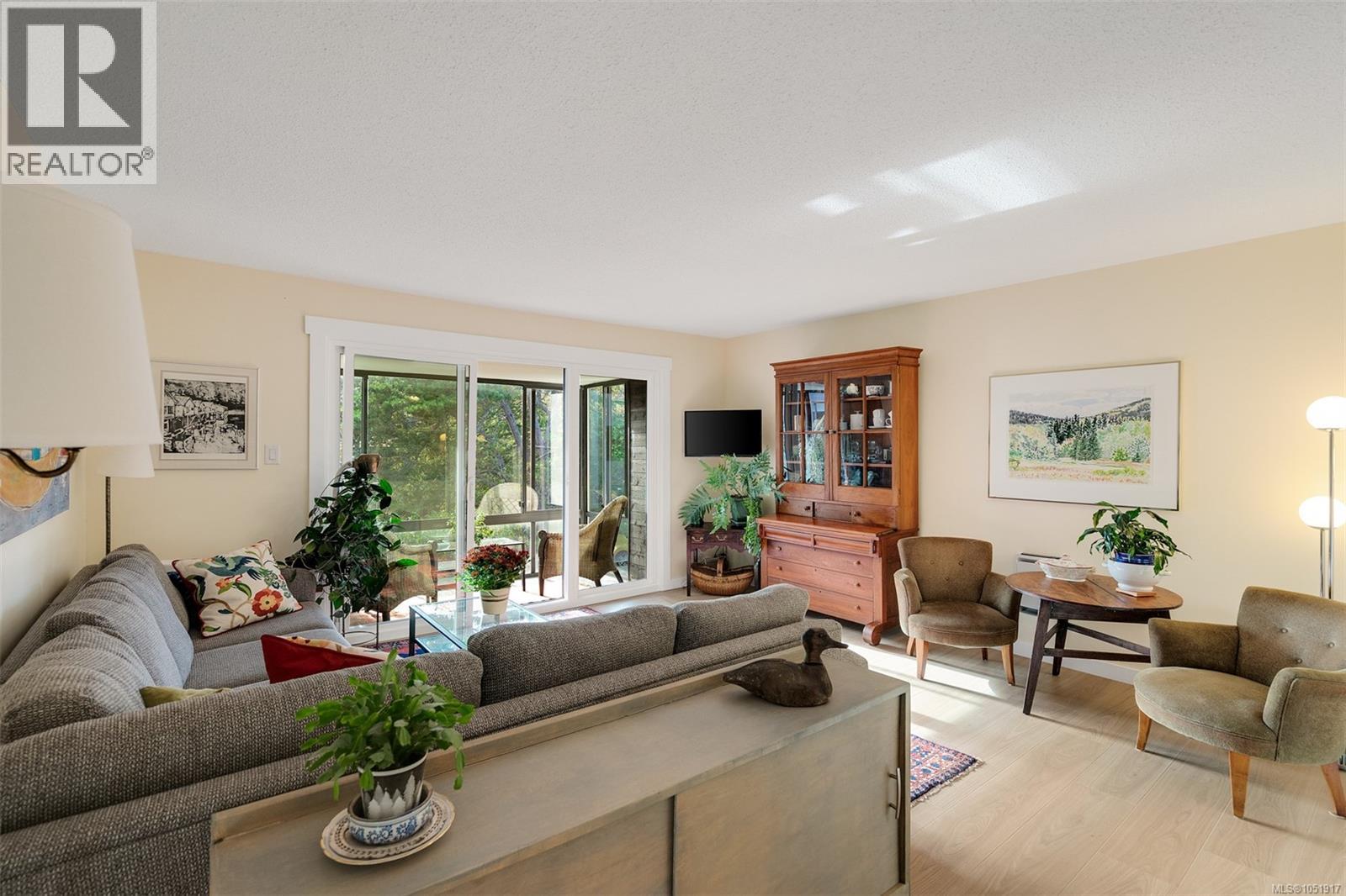 416 1433 Faircliff Lane