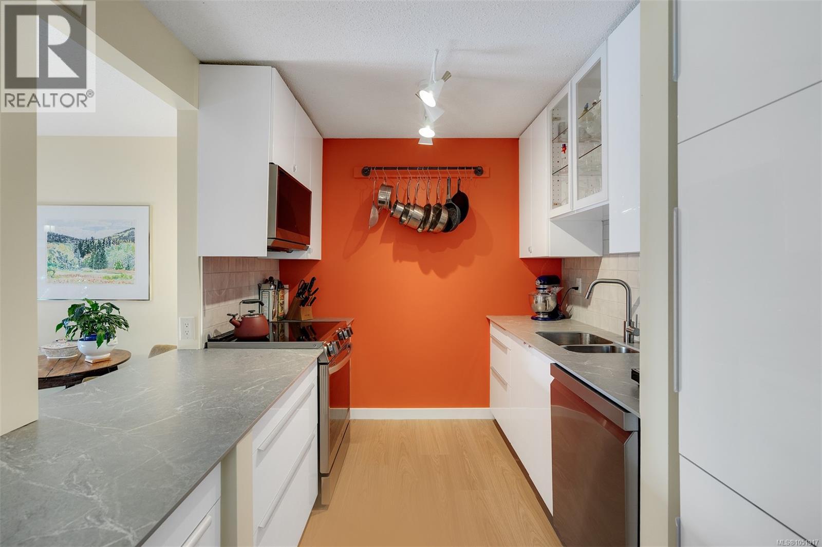 416 1433 Faircliff Lane