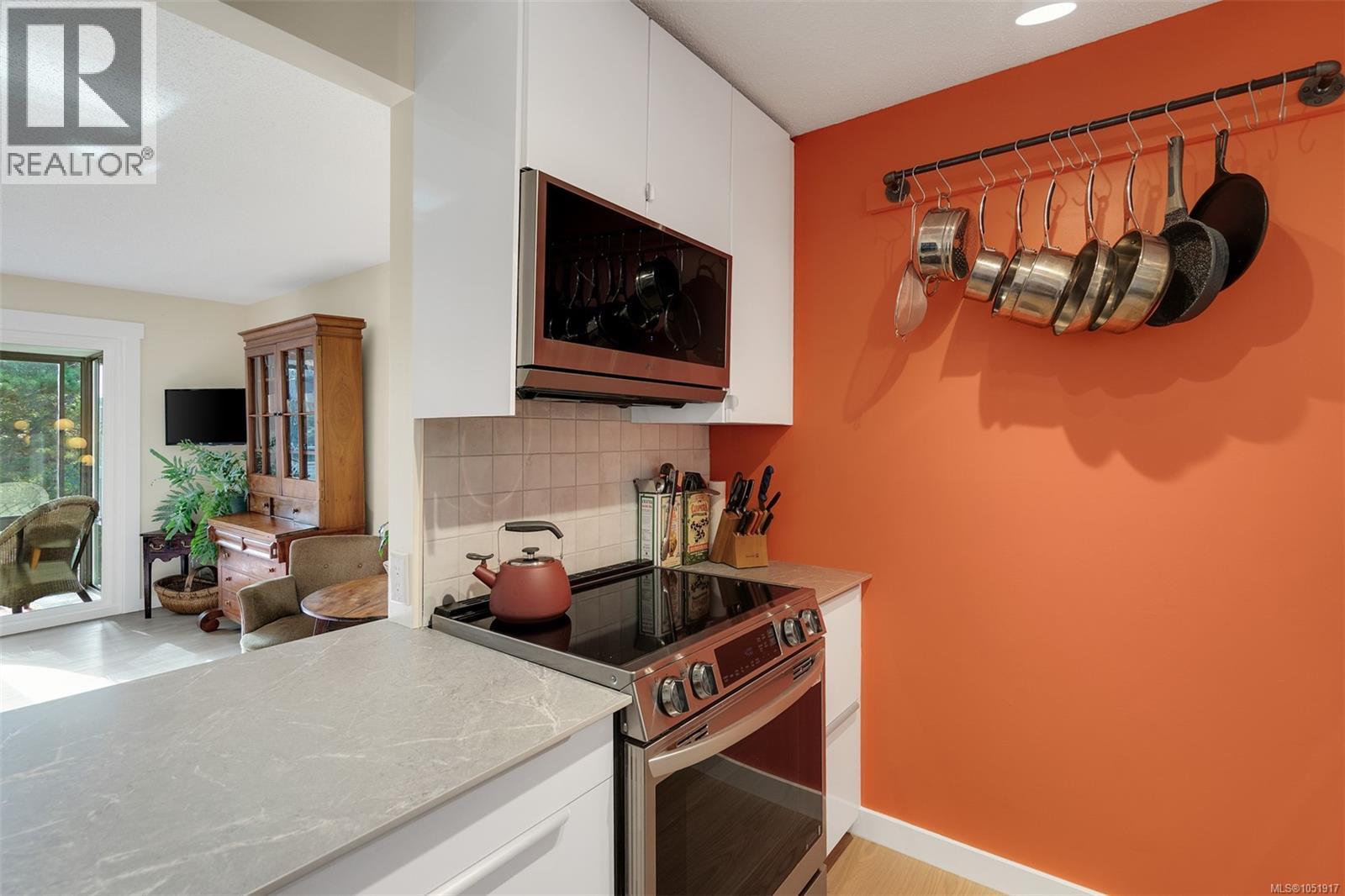 416 1433 Faircliff Lane