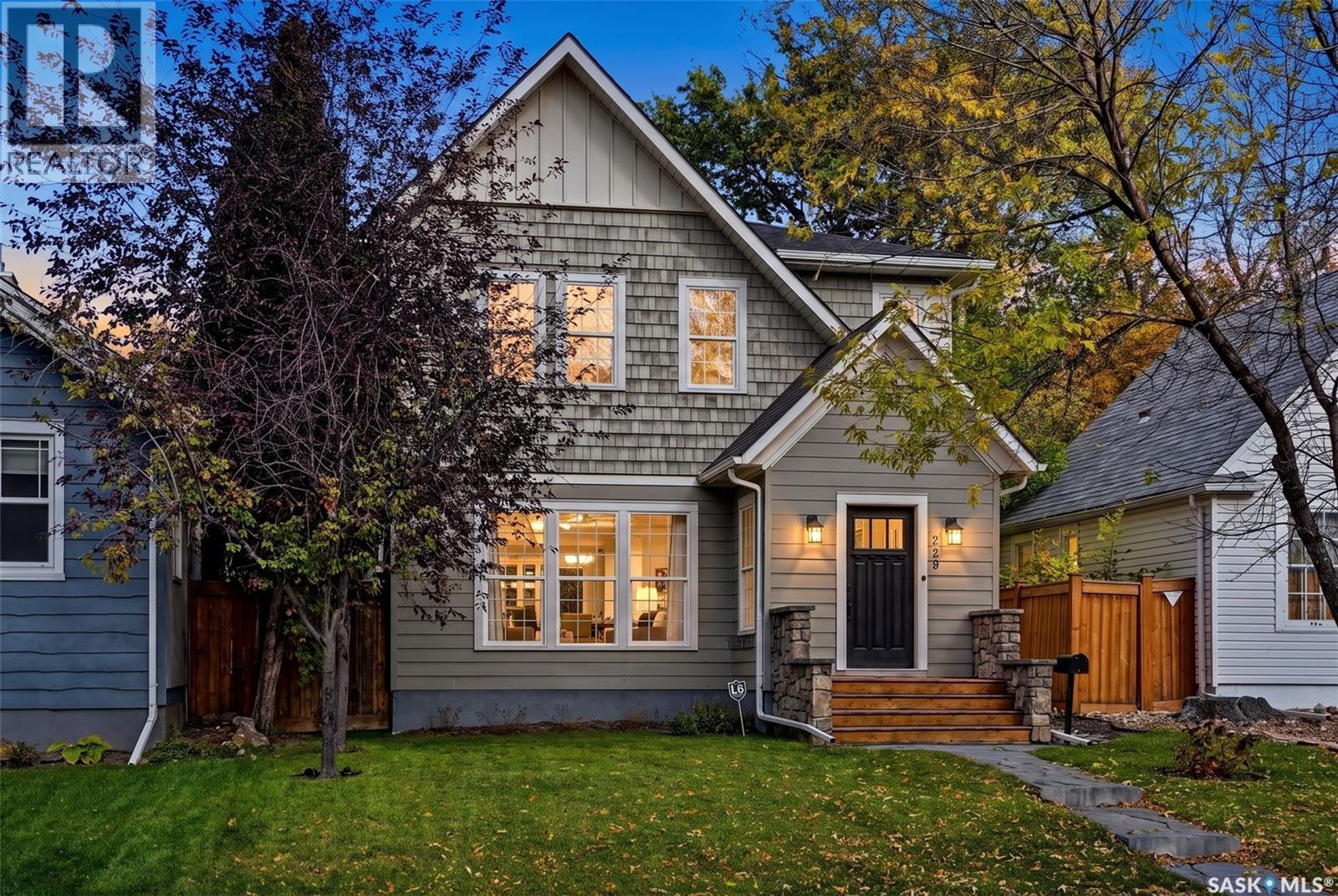 2928 19th AVENUE, Regina, Saskatchewan