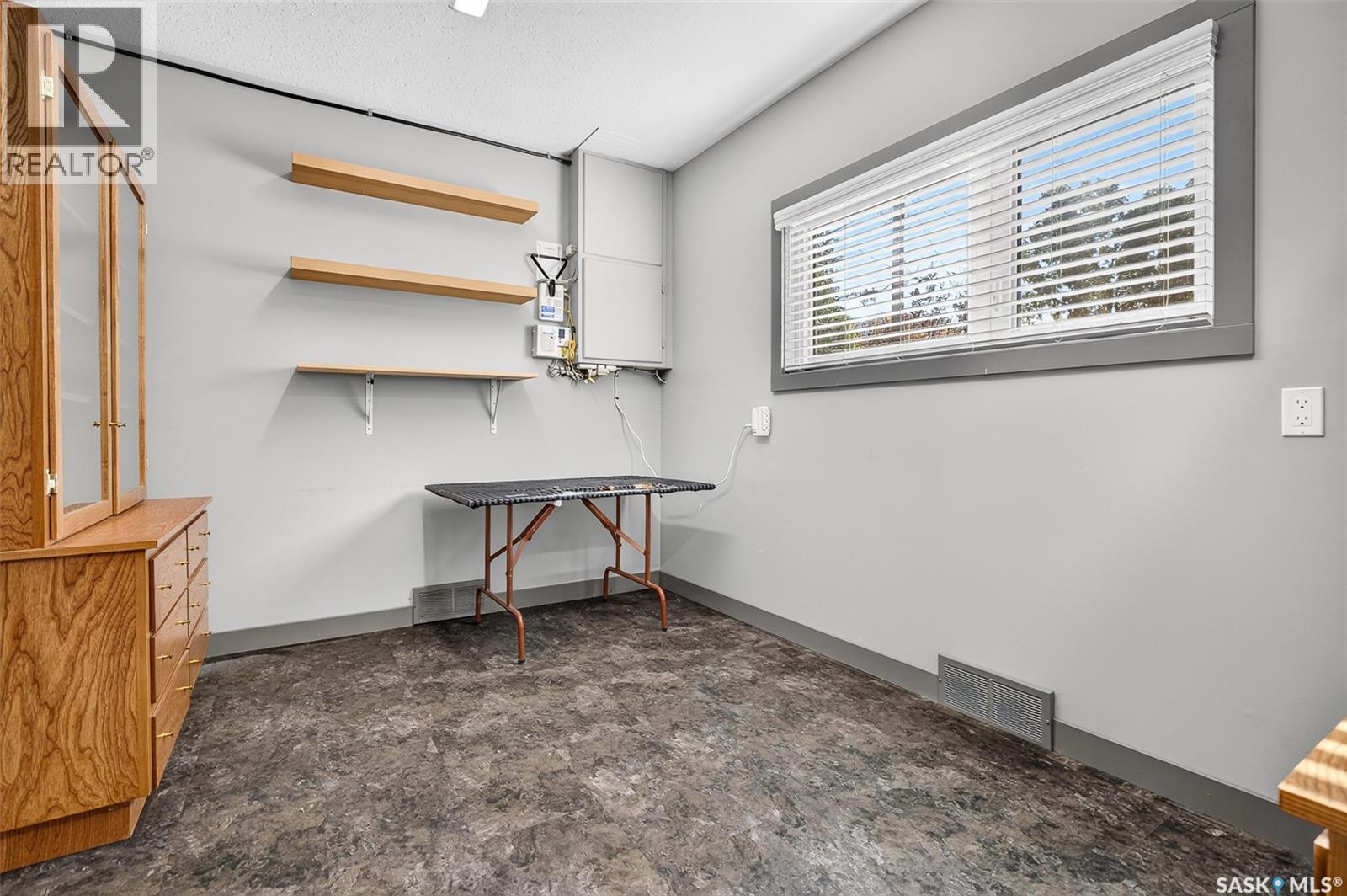 1245 Brown Street, Moose Jaw, Saskatchewan  S6H 2Z8 - Photo 52 - SK050390