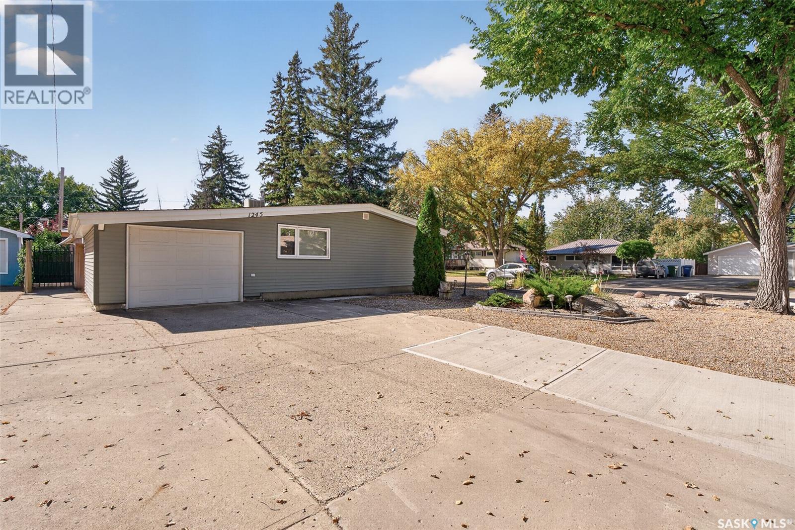 1245 Brown Street, Moose Jaw, Saskatchewan  S6H 2Z8 - Photo 62 - SK050390