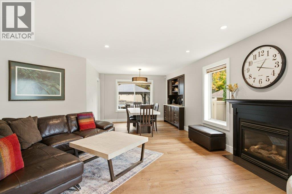 2097 Lillooet Crescent