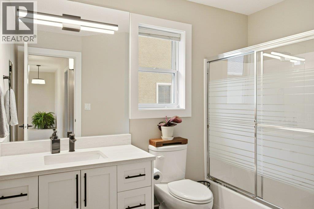 2097 Lillooet Crescent