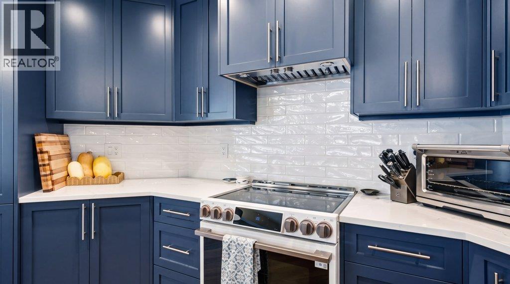 2097 Lillooet Crescent