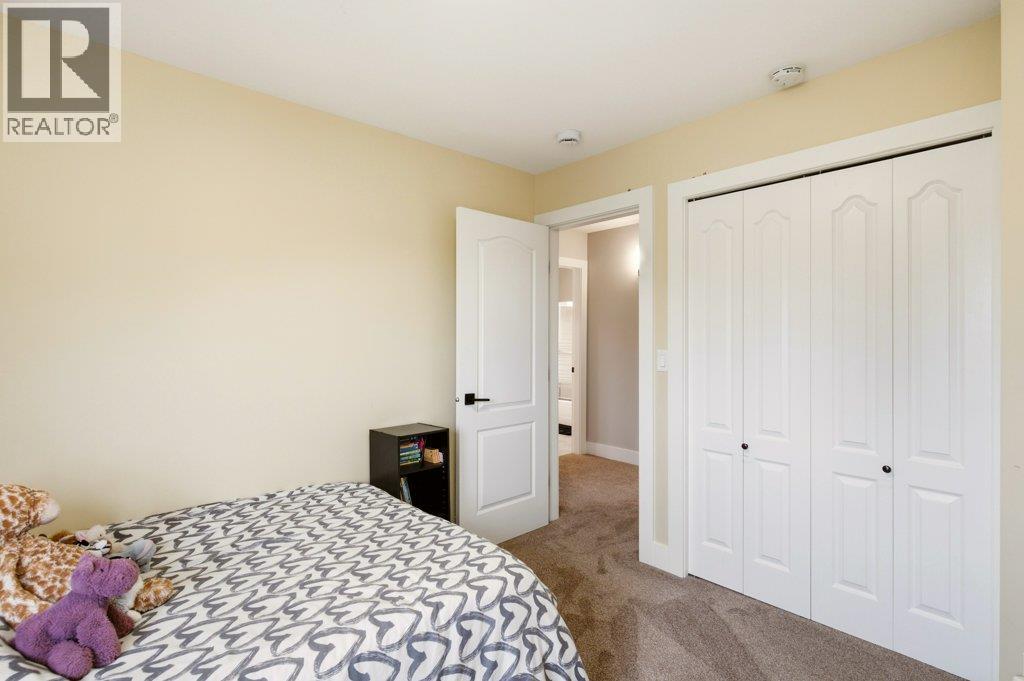 2097 Lillooet Crescent