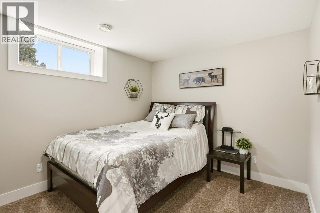 2097 Lillooet Crescent