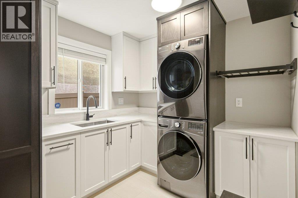 2097 Lillooet Crescent