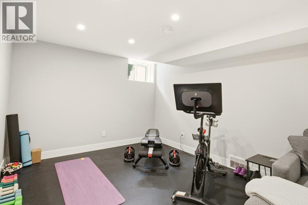 2097 Lillooet Crescent