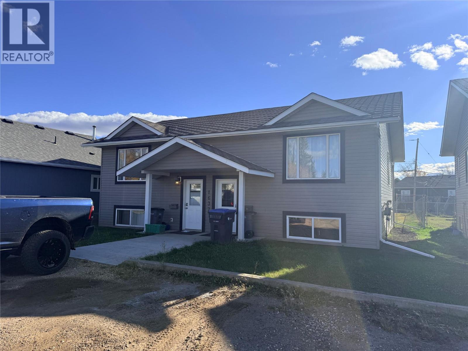 1637 100 Avenue, Dawson Creek, British Columbia