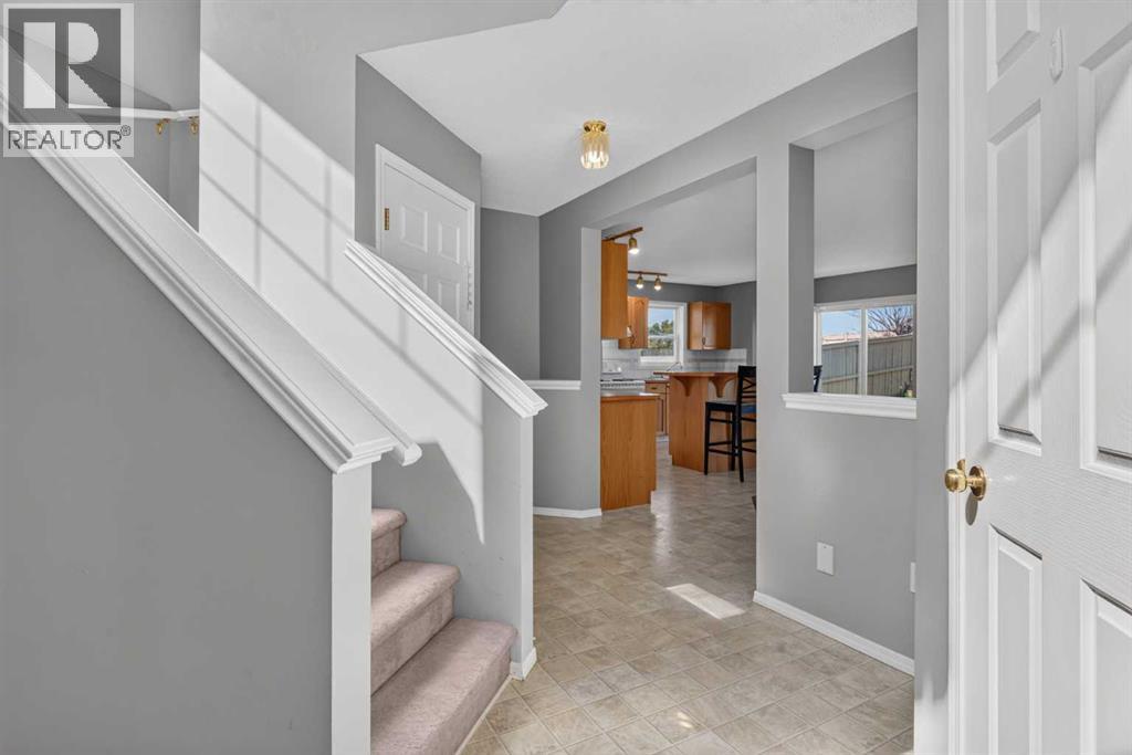 234 Chapalina Place SE, Calgary, Alberta  T2X 3P4 - Photo 4 - A2339149