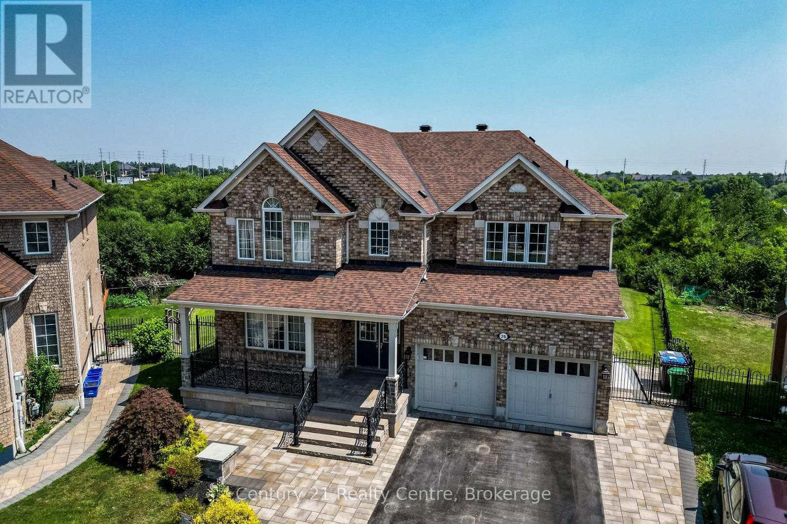 26 Catchfly Crescent, Brampton, Ontario  L6P 2H8 - Photo 2 - W13854130