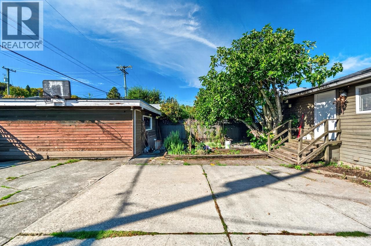 3232 W 16th Avenue, Vancouver, British Columbia  V6K 3E3 - Photo 26 - R3173918