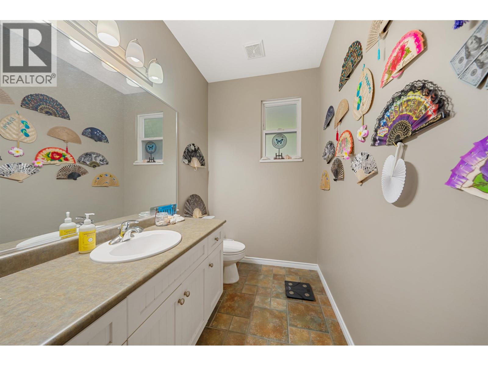 24111 102b Avenue, Maple Ridge, British Columbia  V2W 2B4 - Photo 21 - R3173931