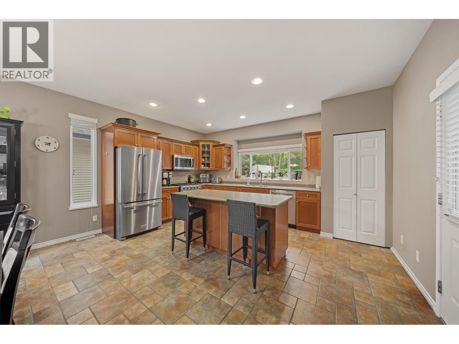 24111 102b Avenue, Maple Ridge, British Columbia  V2W 2B4 - Photo 6 - R3173931