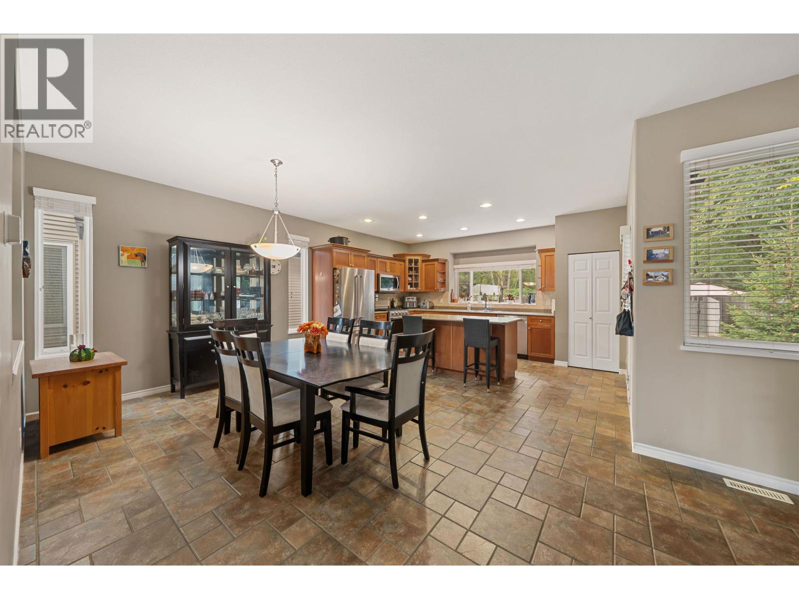 24111 102b Avenue, Maple Ridge, British Columbia  V2W 2B4 - Photo 7 - R3173931
