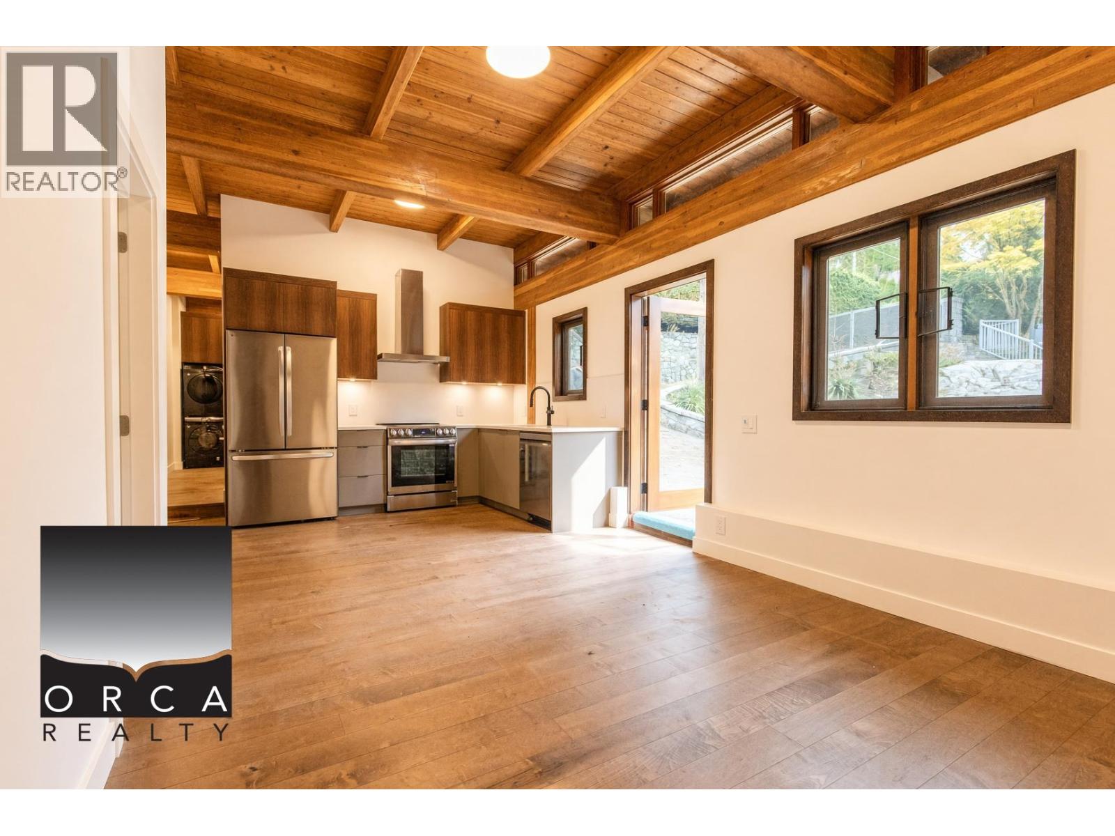 5363 Kew Cliff Road, West Vancouver, British Columbia  V7W 1M3 - Photo 5 - R3173925