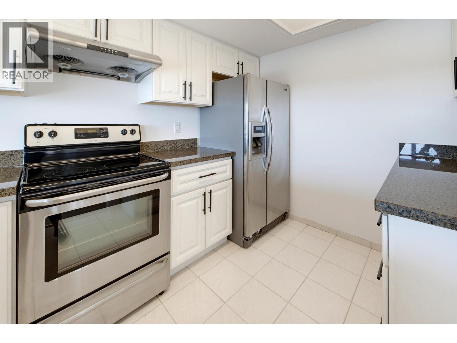 1802 1190 Pipeline Road, Coquitlam, British Columbia  V3B 7T9 - Photo 5 - R3173208
