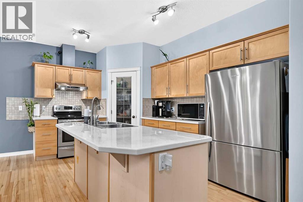 127, 100 Coopers Common SW, Airdrie, Alberta  T4B 3C7 - Photo 4 - A2350236