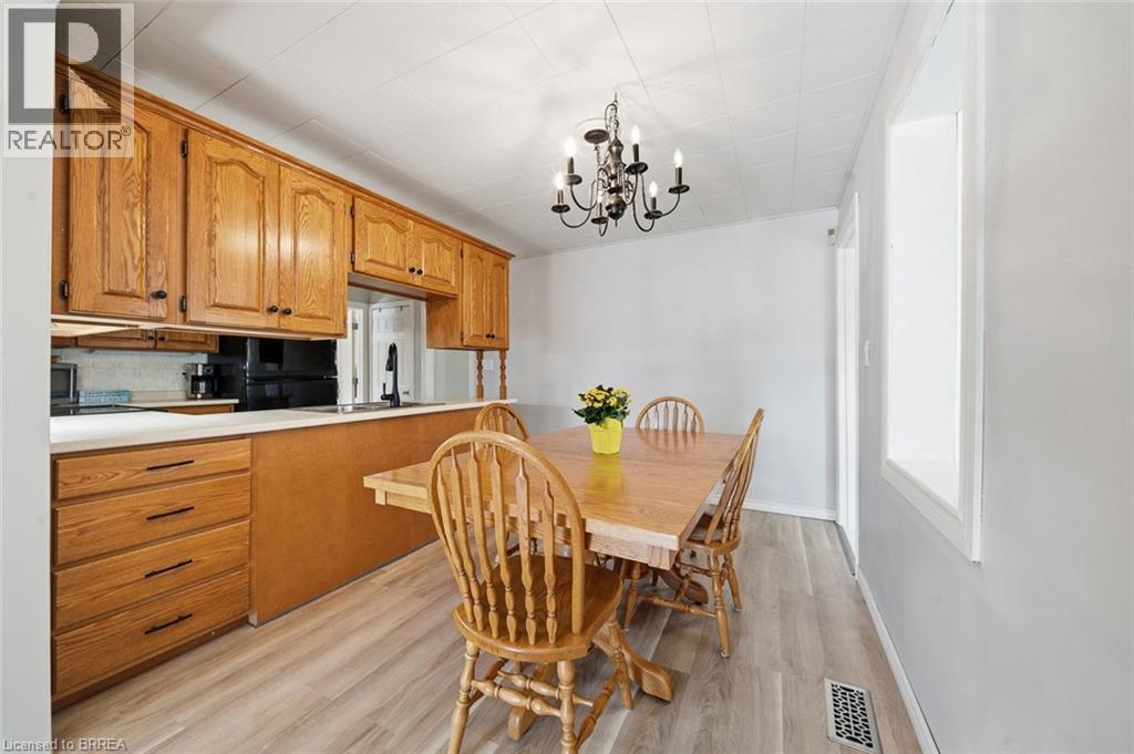 144 St George Street, Brantford, Ontario  N3R 1V8 - Photo 12 - 40868797
