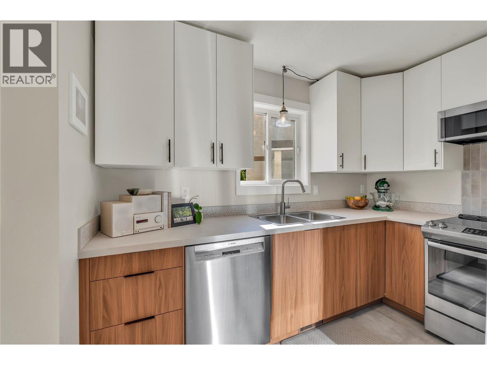 8710 Prairie Valley Road Unit# 3, Summerland, British Columbia  V0H 1Z2 - Photo 3 - 10403196
