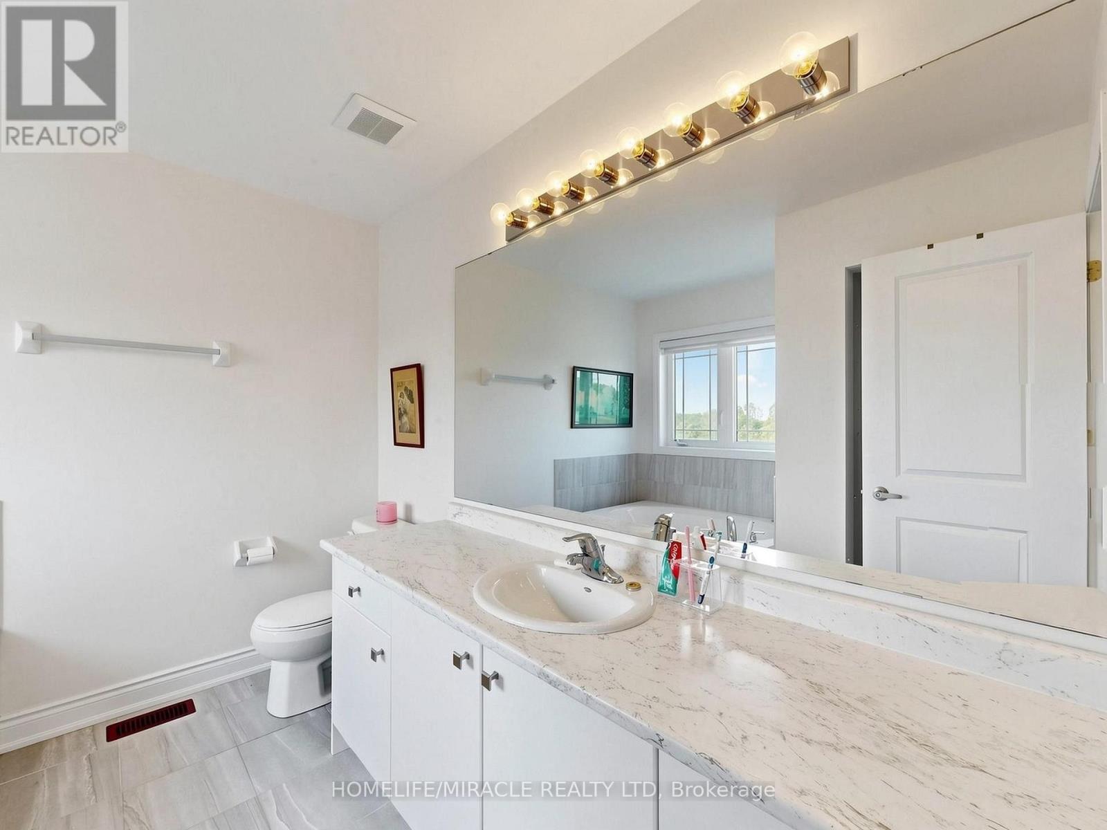 60 Season Crescent, Wasaga Beach, Ontario  L9Z 0M4 - Photo 15 - S13878774