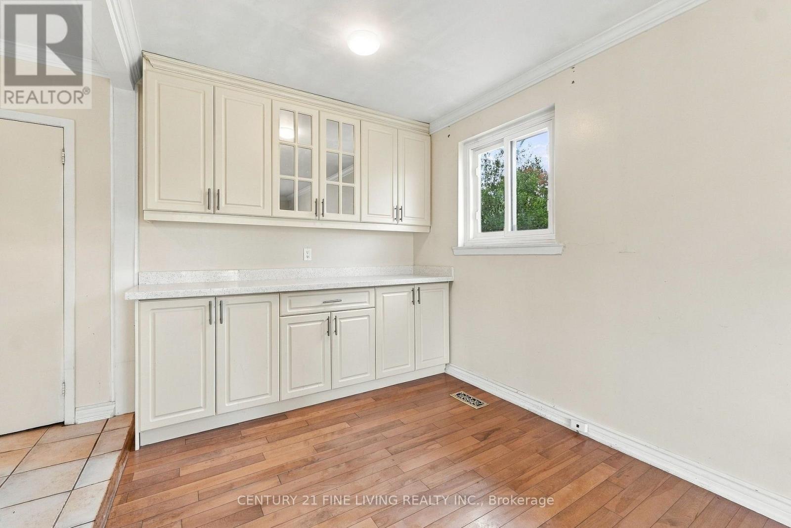 132 Brentwood Drive, Brampton, Ontario  L6T 1R2 - Photo 10 - W13878728