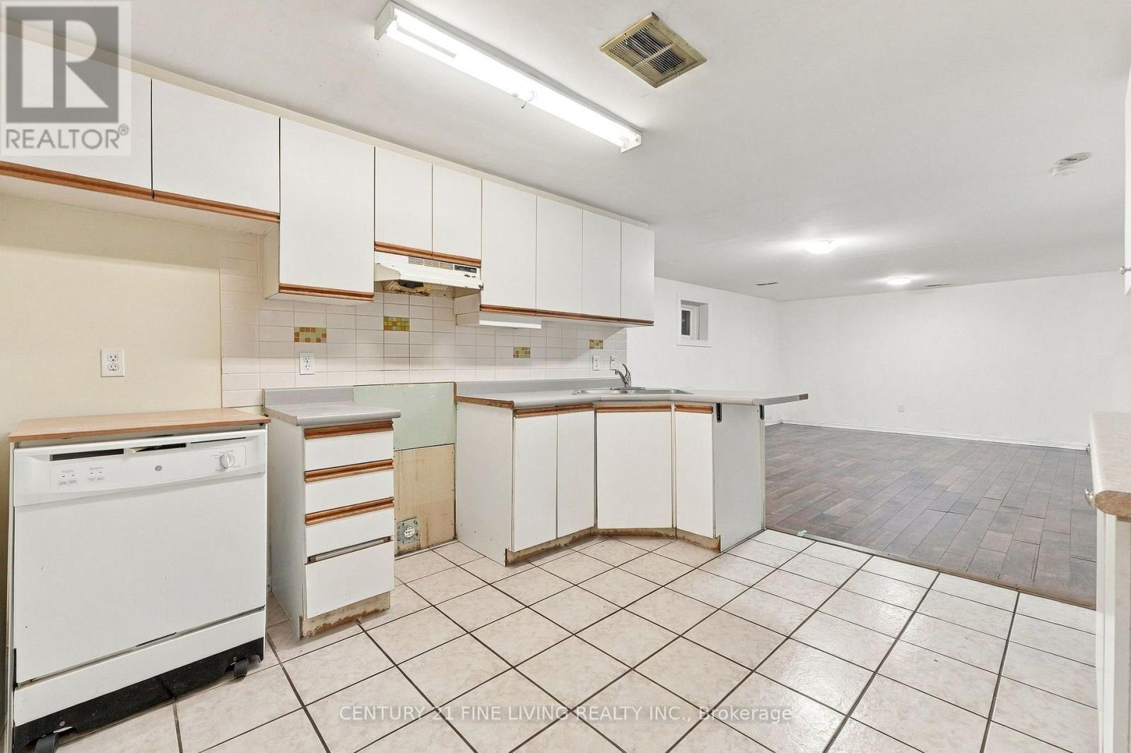 132 Brentwood Drive, Brampton, Ontario  L6T 1R2 - Photo 27 - W13878728