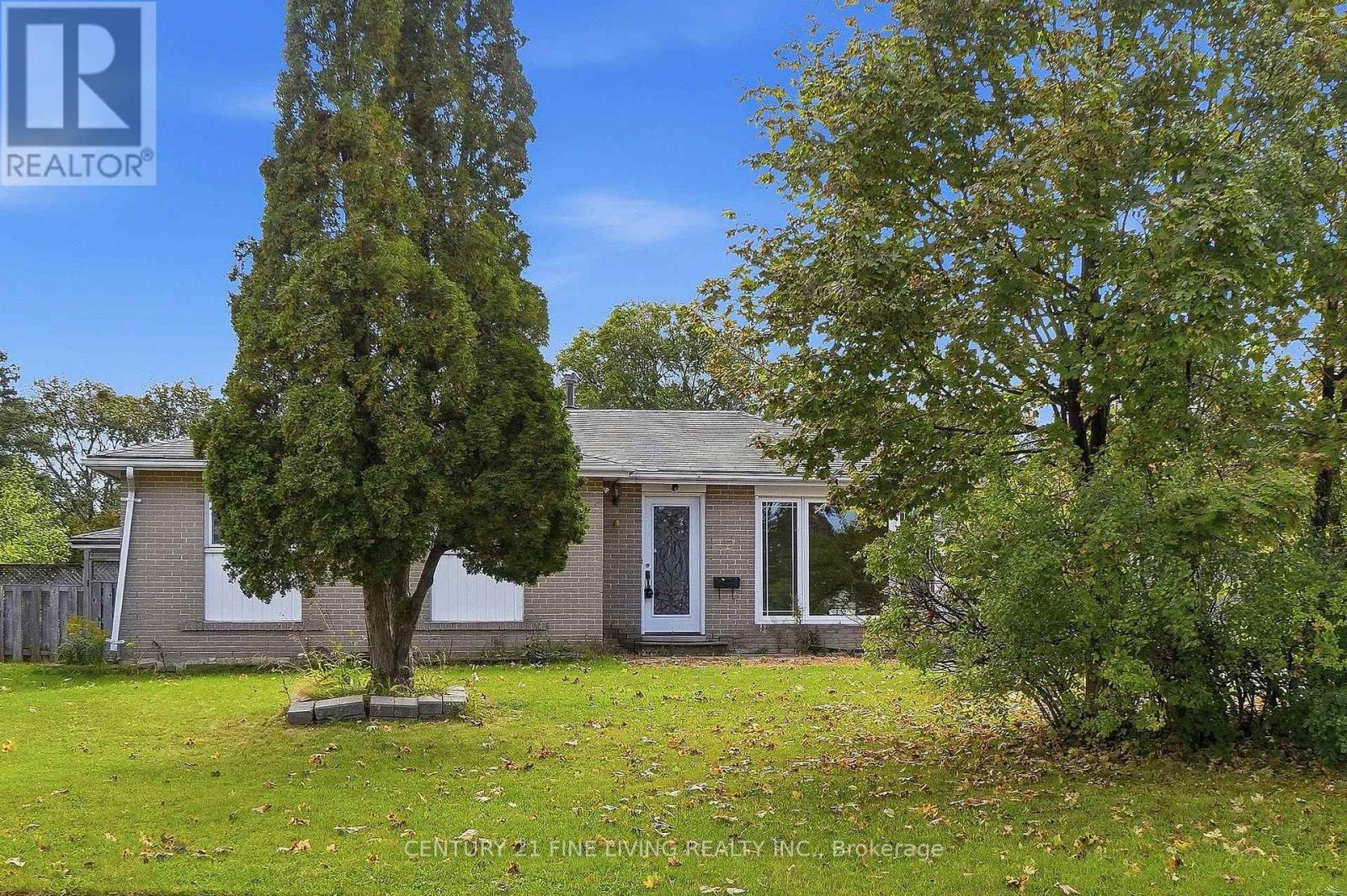 132 Brentwood Drive, Brampton, Ontario  L6T 1R2 - Photo 4 - W13878728