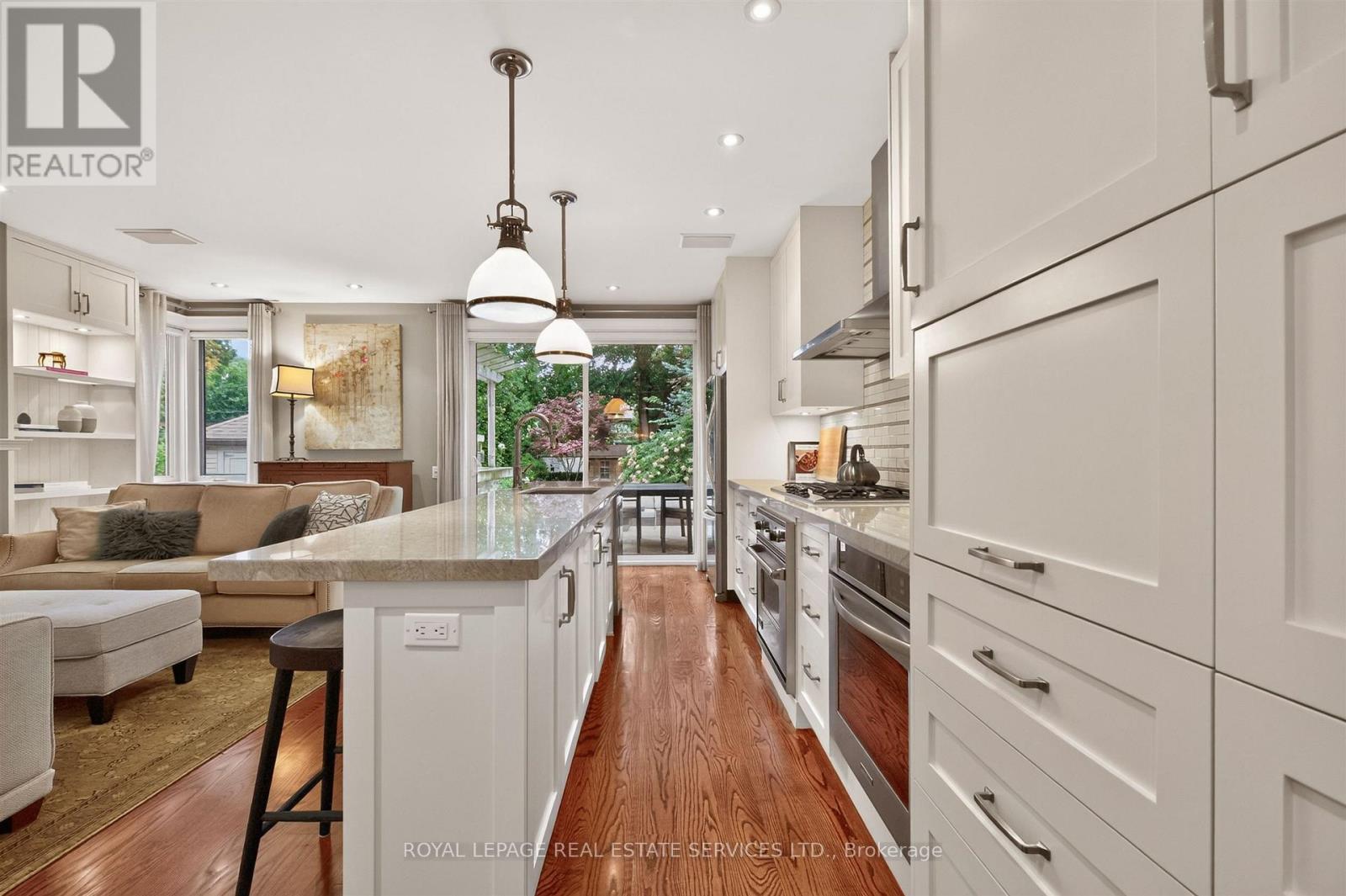 309 Willard Avenue, Toronto, Ontario  M6S 3R1 - Photo 15 - W13878730