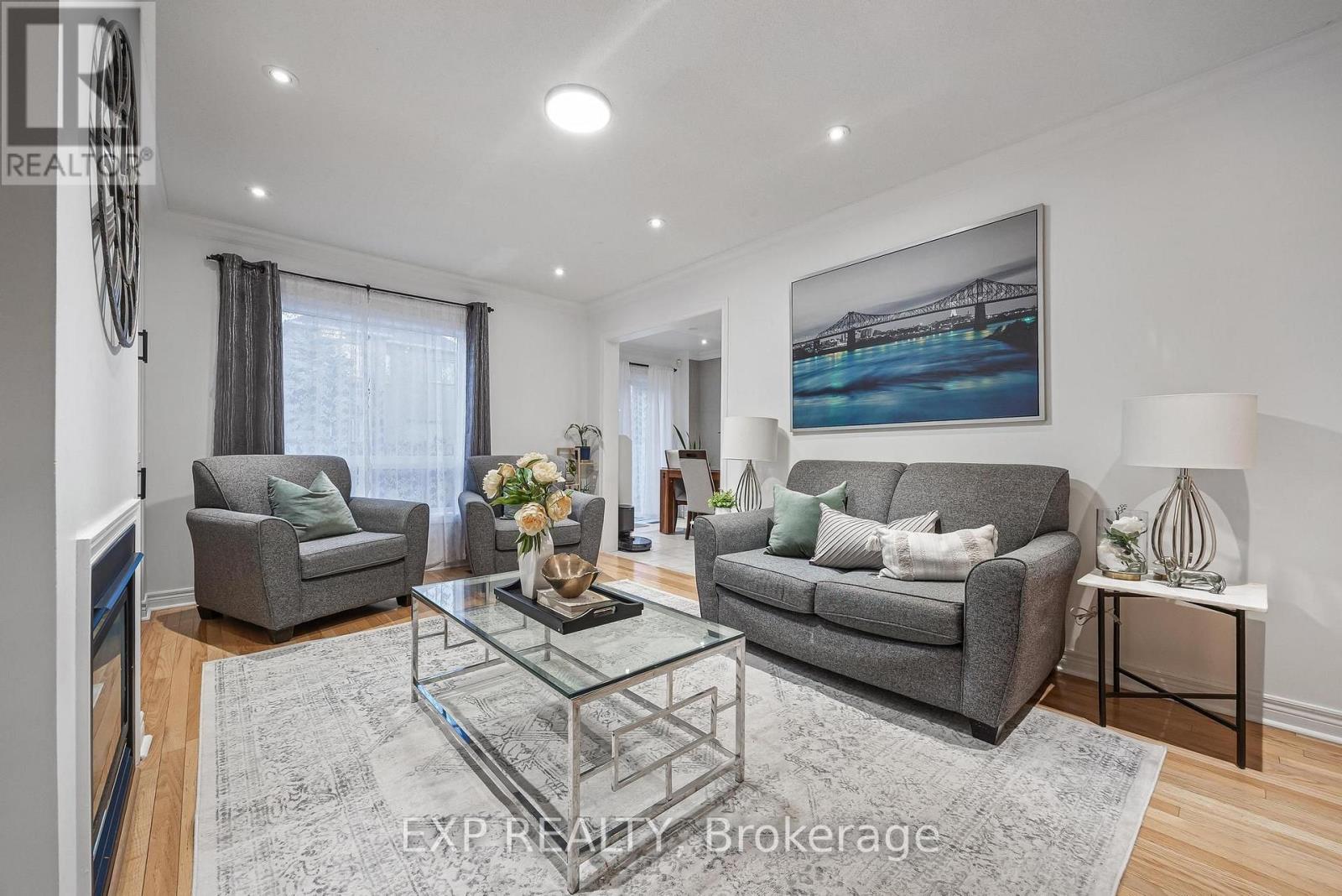 4882 Vienna Court, Mississauga, Ontario  L4Z 4J2 - Photo 8 - W13878760
