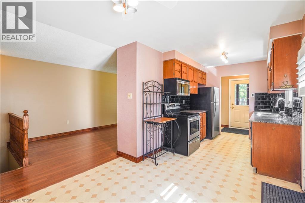 35 Ivanhoe Road, Brantford, Ontario  N3R 6V1 - Photo 13 - 40868927