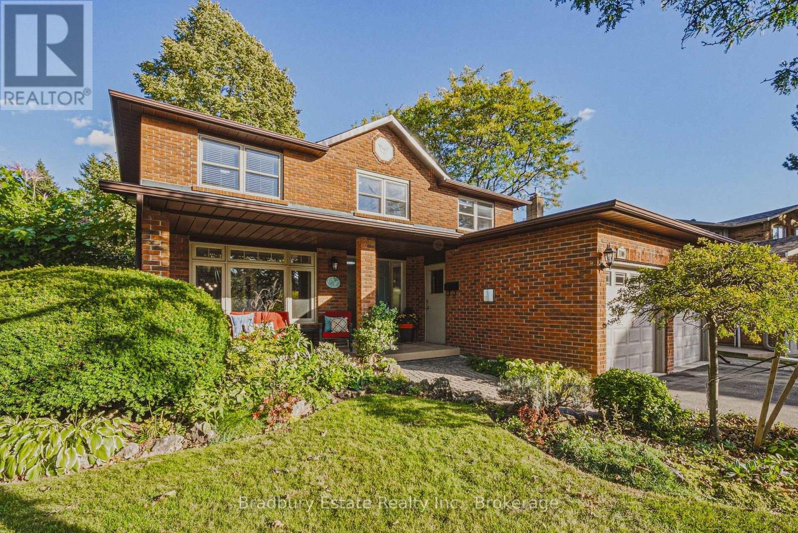 1106 Huntley Court, Oakville, Ontario  L6H 3B7 - Photo 1 - W13878806