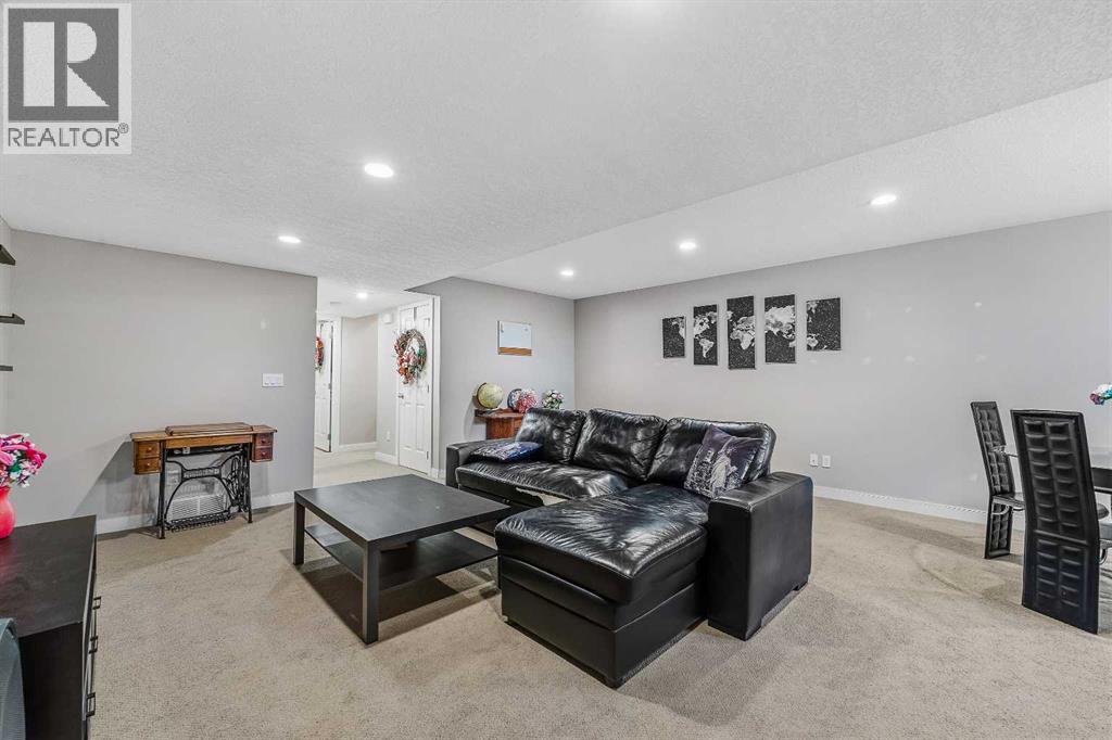 10 Martin Crossing Court Ne, Calgary, Alberta  T3J 3P3 - Photo 43 - A2350448