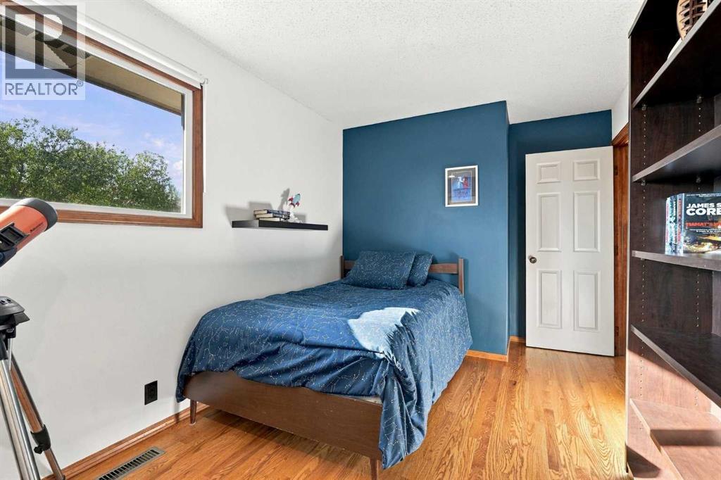 296 Woodbine Boulevard Sw, Calgary, Alberta  T2W 4K7 - Photo 26 - A2350592
