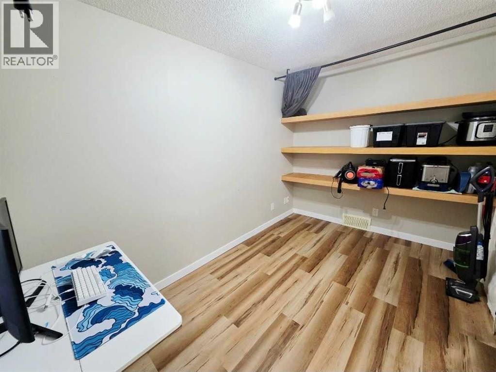 154 Canals Circle Sw, Airdrie, Alberta  T4B 3E9 - Photo 5 - A2351093