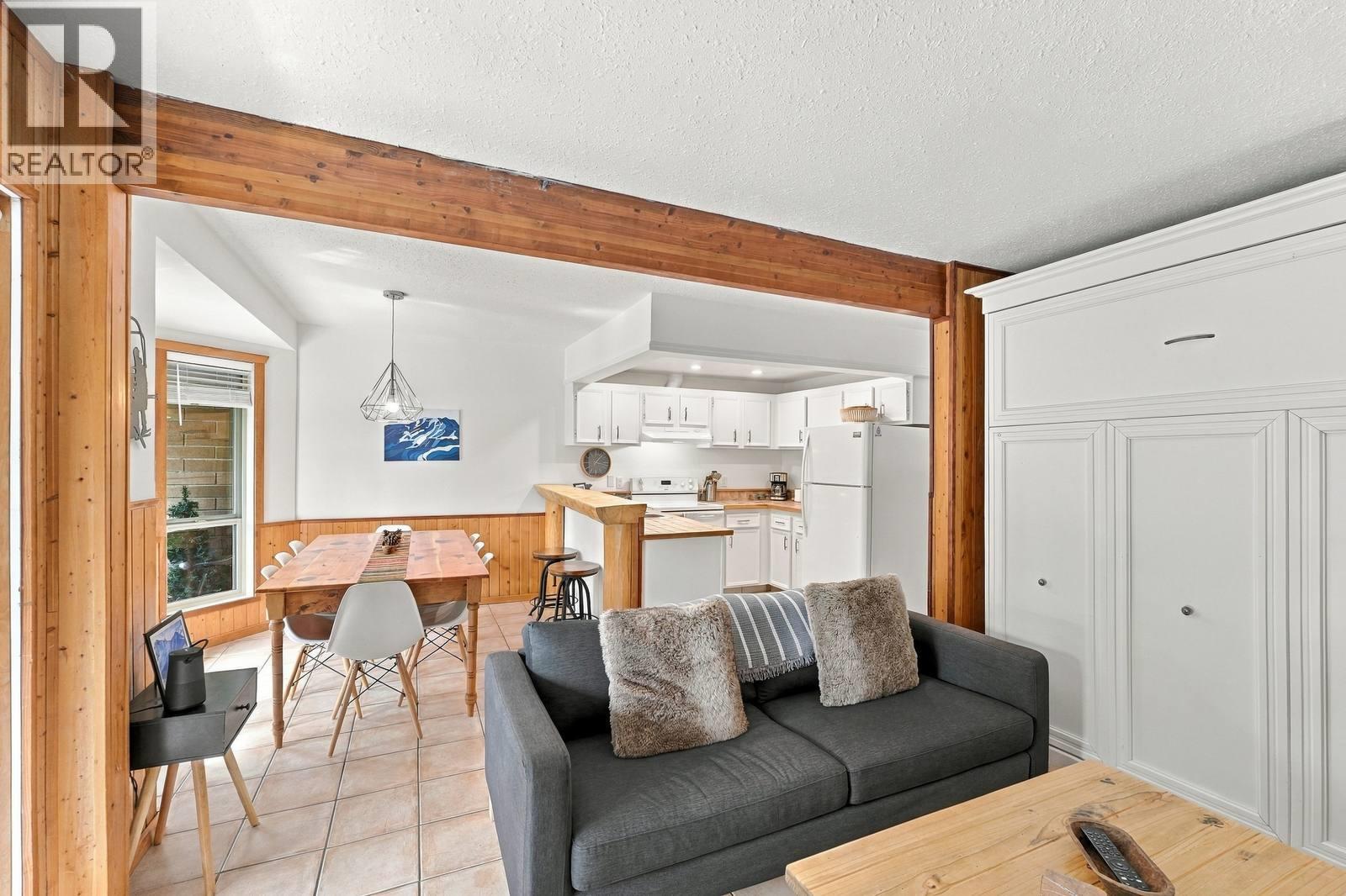 225 Clearview Road Unit# 805, Penticton, British Columbia  V0X 1K0 - Photo 4 - 10402819