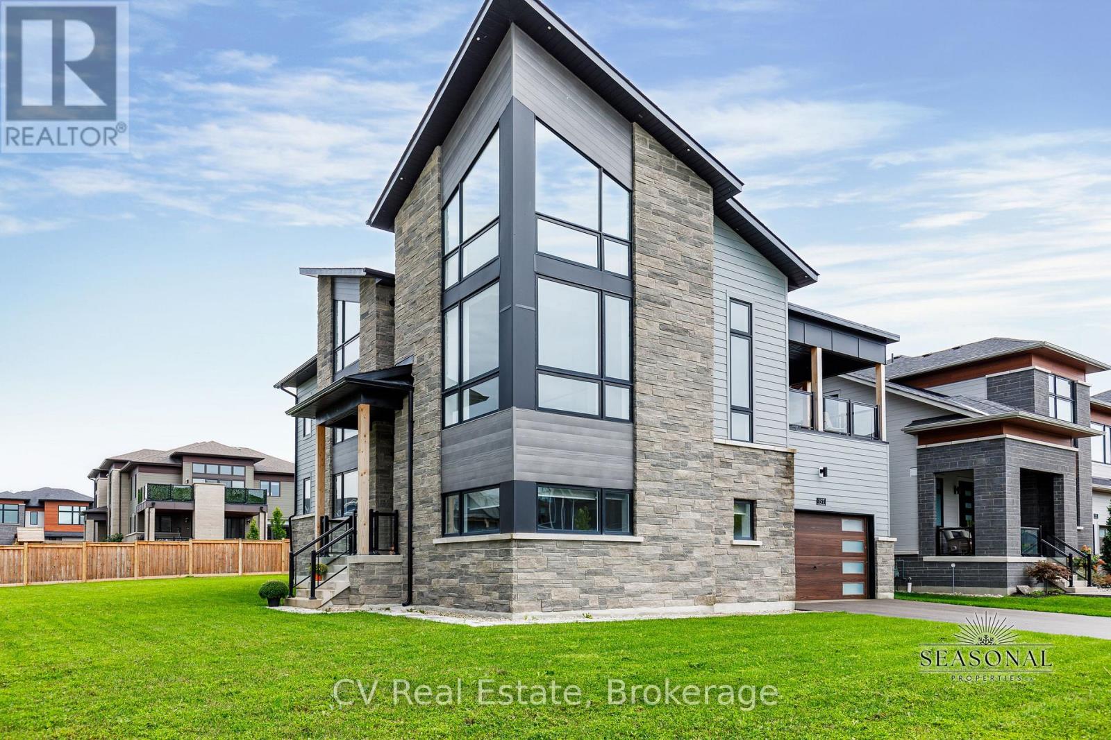 157 Springside Crescent, Blue Mountains, Ontario L9Y 5L3 - Photo 2 - X13878808