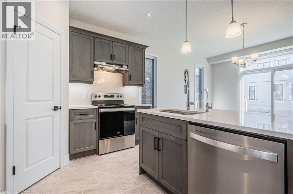 354 Beechdrops Drive, Waterloo, Ontario  N2V 0E8 - Photo 4 - 40870017