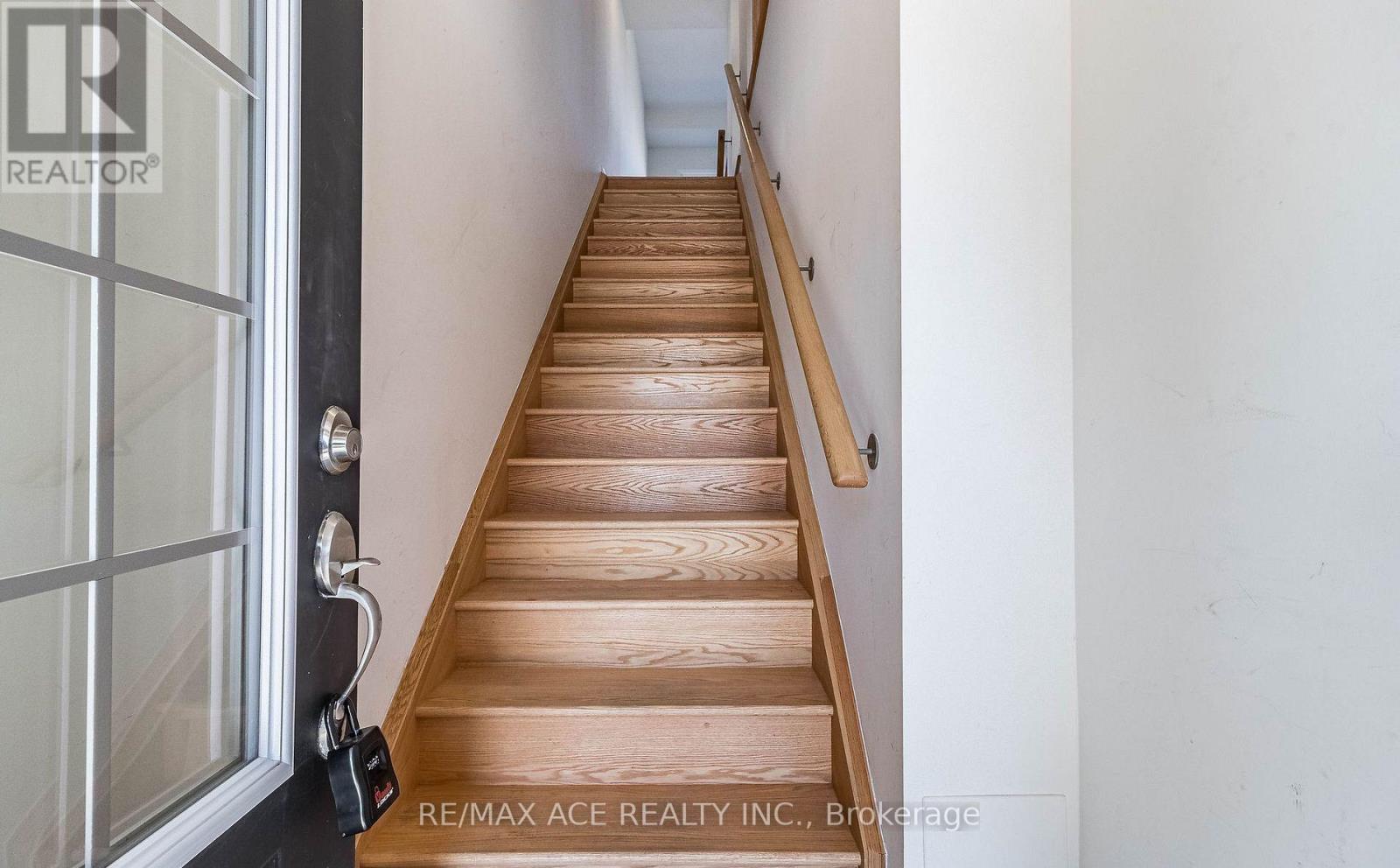 109 - 2560 Barbarolli Path, Oshawa, Ontario  L1L 0P9 - Photo 3 - E13878828