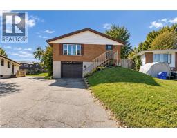 135 CEDARHILL Crescent, Kitchener, Ontario