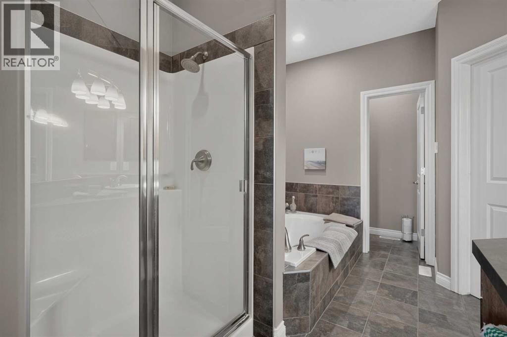 111 Tuscany Ravine Heights NW