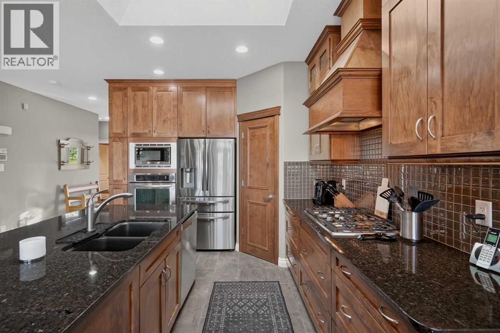 111 Tuscany Ravine Heights NW