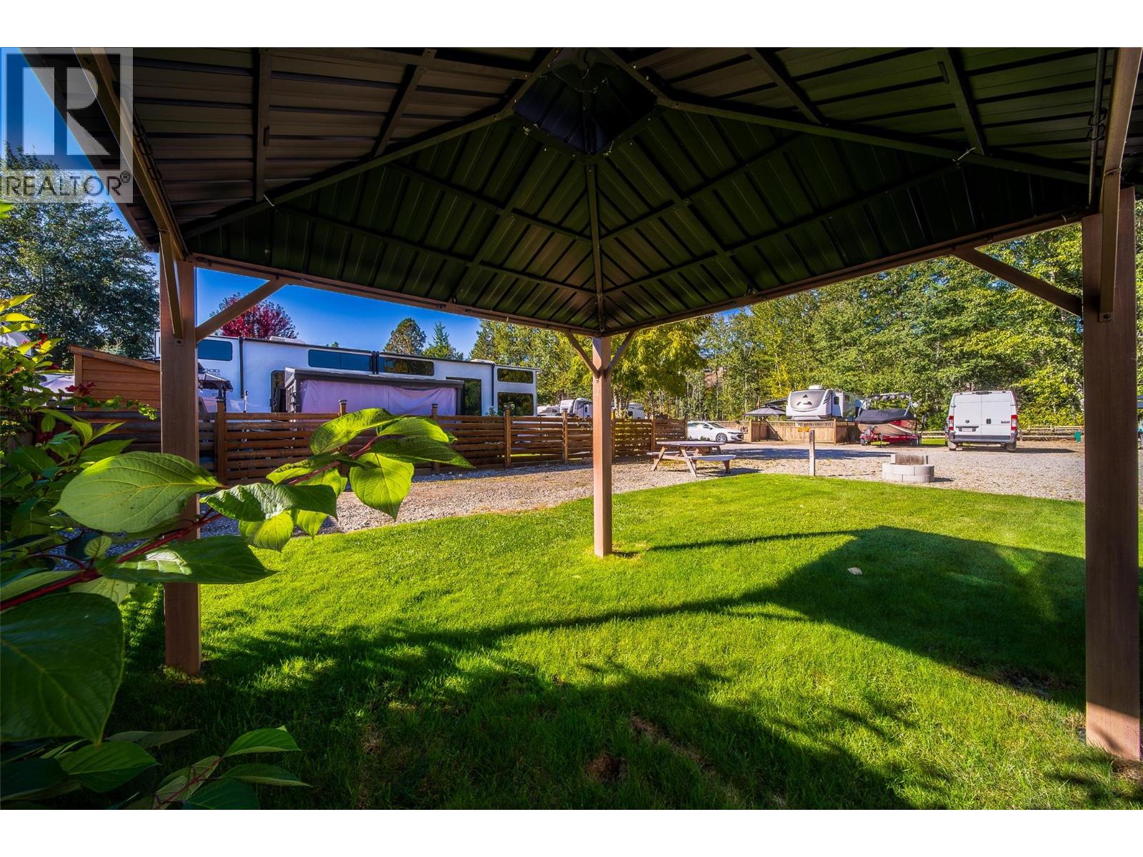 46 Cottonwood Drive N