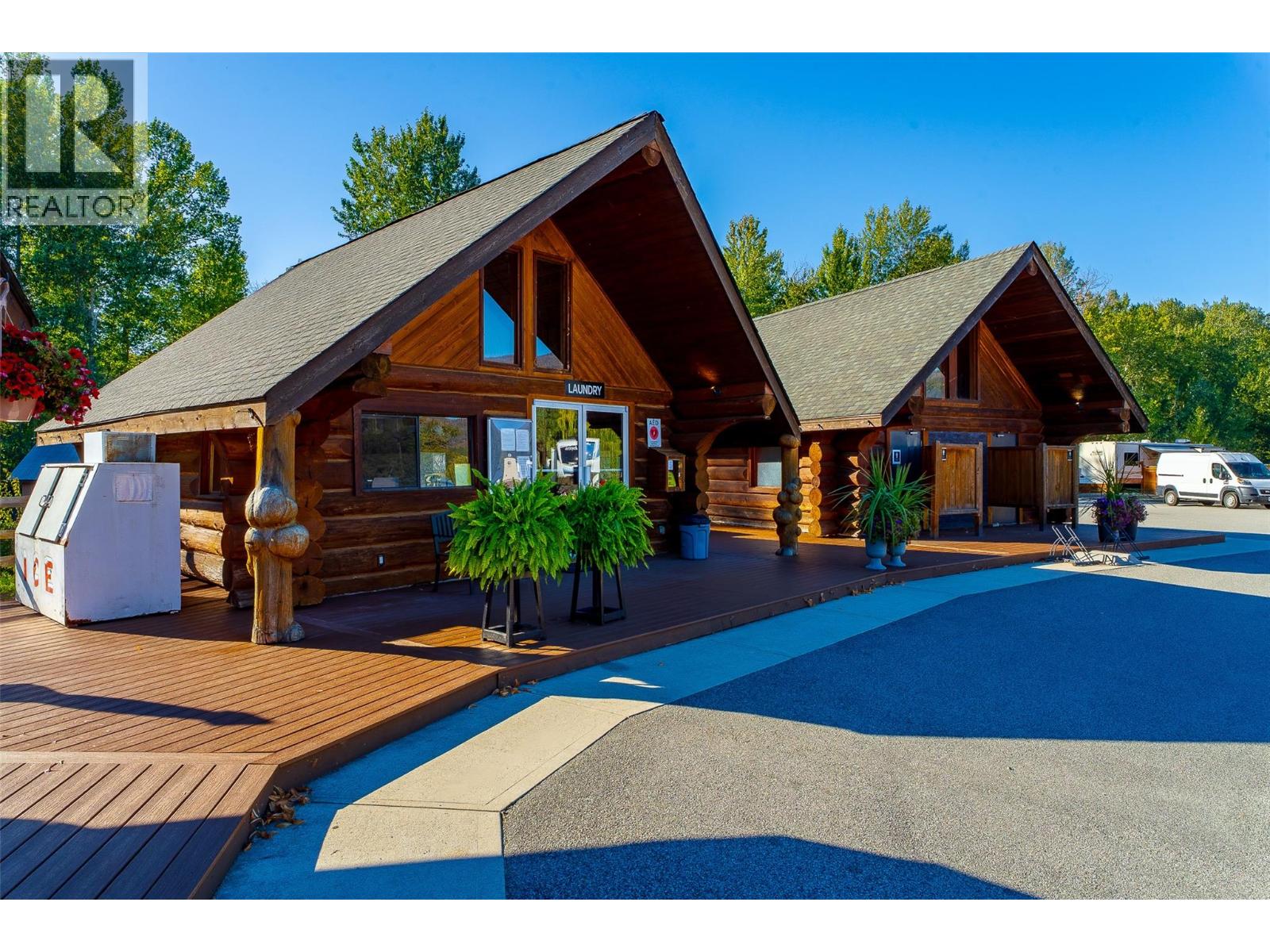46 Cottonwood Drive N