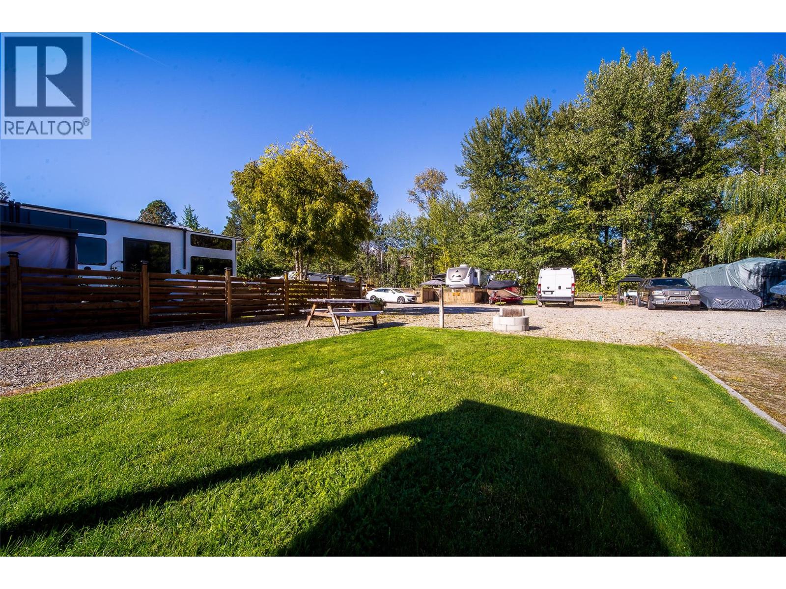 46 Cottonwood Drive N