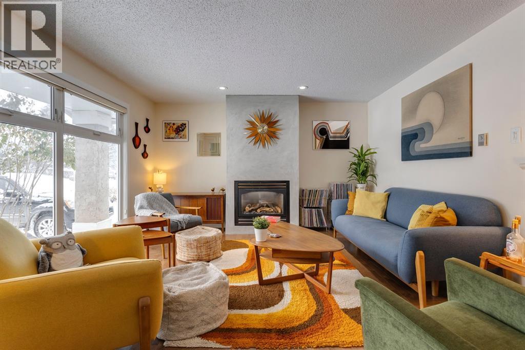 6216 Thornaby Way NW, Calgary, Alberta  T2K 5K9 - Photo 2 - A2350370